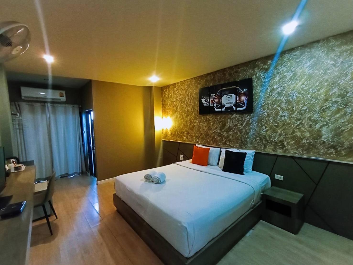 The S Design Hotel Buriram Ngoại thất bức ảnh